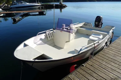 Extra boat 1: