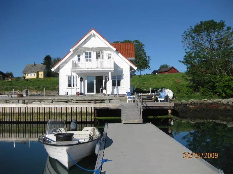 Eidsvikkaien Feriehus H41